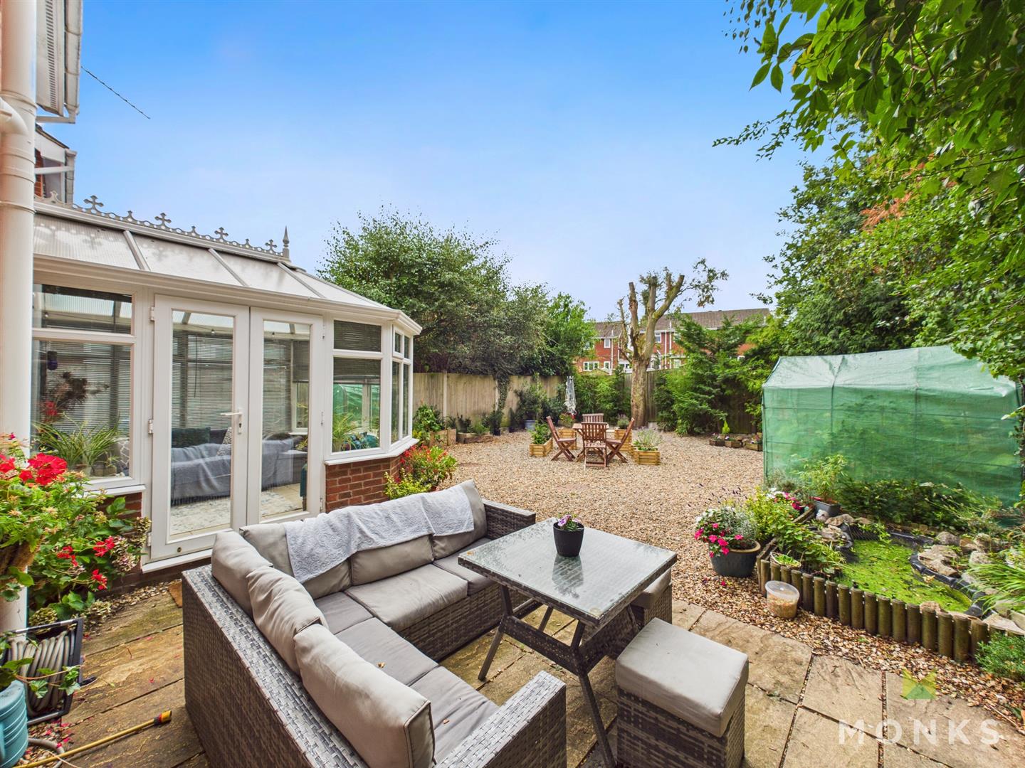 21 Grosvenor Road, Oswestry, SY11 2PE SSTC 21 Grosvenor Road, Oswestry, SY11 2PE SSTC